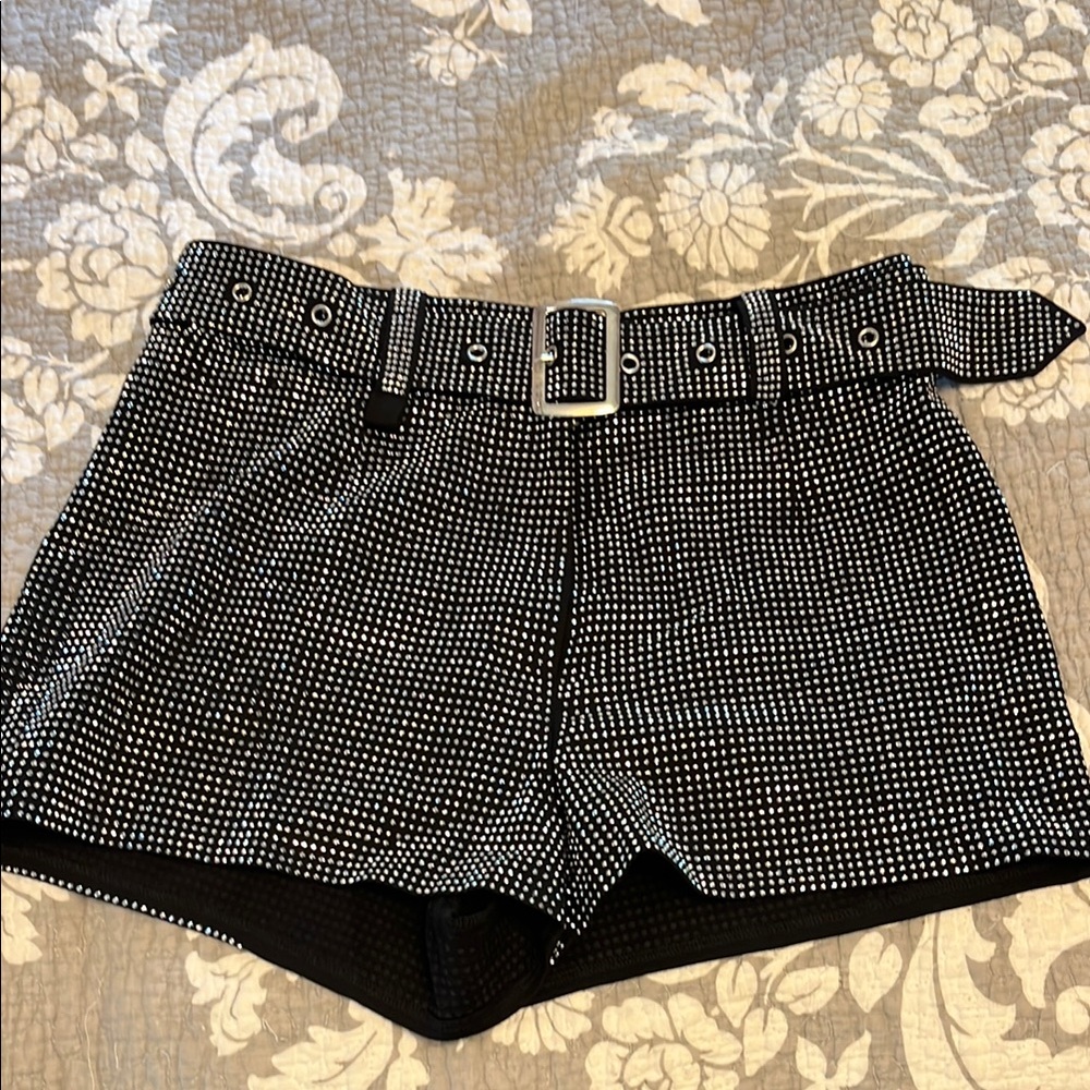 AKIRA High Waist Black and White Shorts with Belt